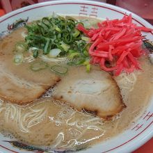 とんこつラーメン
