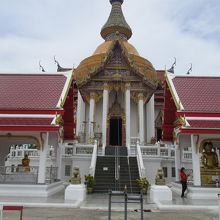 ワット チャイモンコン寺院