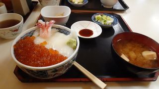 年中無休で便利 （勢登鮨 八食センター支店）