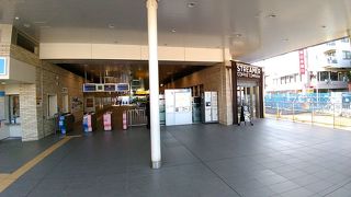 周辺にあまり店がないのでたいへん重宝