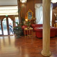 ホテルのロビー