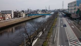 工場や倉庫が集中しているエリア