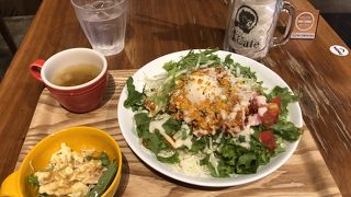 前から気になっていた店猿カフェ