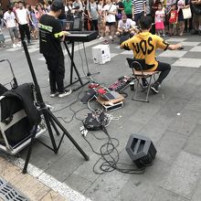 路上パフォーマー