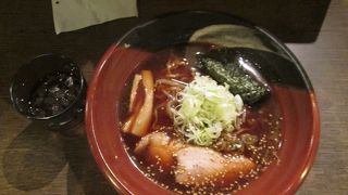 ウリは「焙煎ごまみそ」と「炙りチャーシュー」