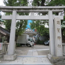 江戸通り沿いにある鳥居