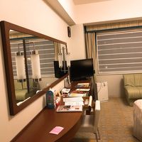 鏡が横長でとても便利