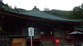 中禅寺湖のほとり