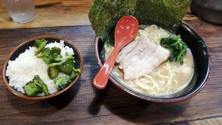 ラーメン+ライス+餃子を注文しました。 
