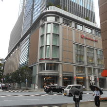 新館に当たる日本橋高島屋三井ビル部分。下層階がSC.