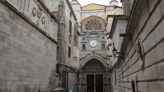 チケットはお土産屋さんで