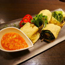 マグロと山芋の湯葉巻き