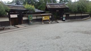 お城を見ながら一服