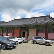 梵魚寺の博物館