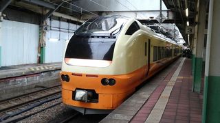 新潟と秋田を結ぶ特急列車