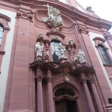 キルシュガルテン近くの教会です