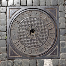 ローマ博物館付近のマンホール