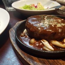 味はごくごく普通。美食の大阪だと思うと、ちょっと不満足。