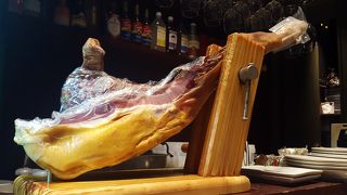 座席が多いからか、混雑時の穴場？