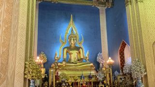 別名　大理石寺院
