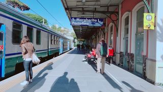 ホームはぎゅうぎゅう