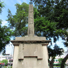 「勝利碑」、かつては日本軍将兵を鎮魂する碑であったようです