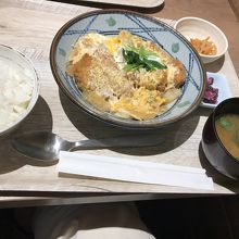 カツ煮定食