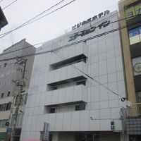 駅北口を出て右を振り向けば嫌でも目につきます