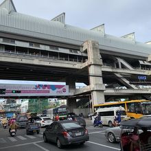 ラチャプラロップ駅