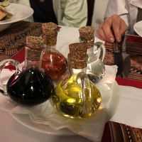 醤油、ごま油、オリーブオイル、バルサミコ酢