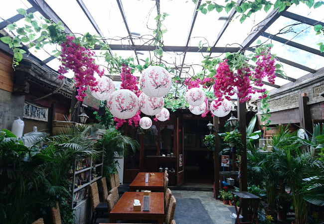 House of Shuhe 束河人家 (南?鼓巷店)