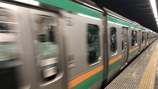 夜でも混んでる