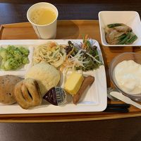 無料朝食ビュッフェ