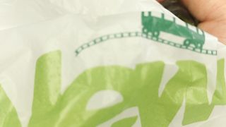 KIOSK 東京駅ホーム8B