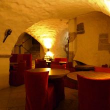 半地下　団体用？