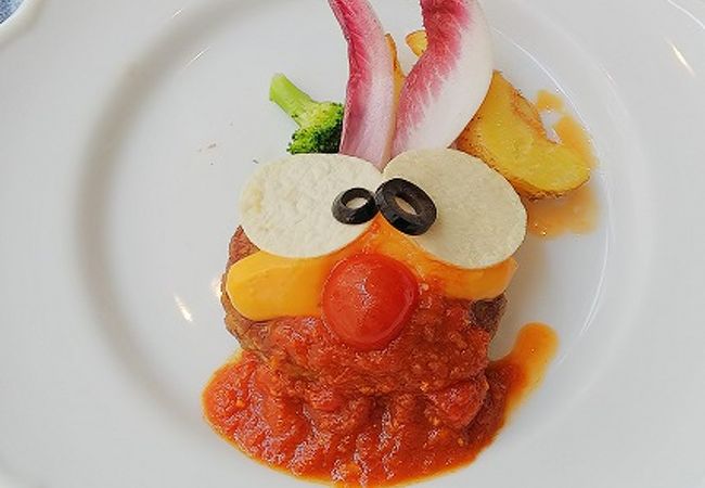 アリスの国に行ったような夢の世界のレストラン