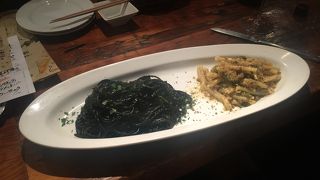 イカスミのスパゲッティとイワシとウイキョウのショートパスタ！