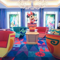 フロントでミニー