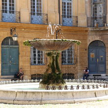 「アルベルタの噴水」