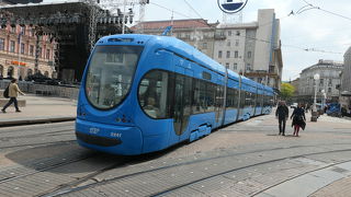 市内移動で安くて便利なトラム