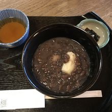 夫はぜんざい・お餅が大きいので腹持ちがいいですよ。
