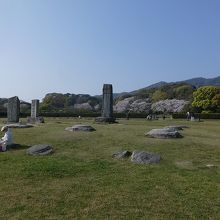 １４世紀前のお役所を想像するのは難しそう