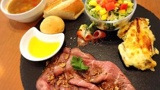 ヘルシーなダイニング