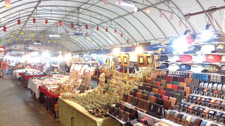 ナイトマーケットより、いいような