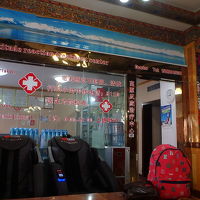 ロビー脇の医務室。24時間対応。