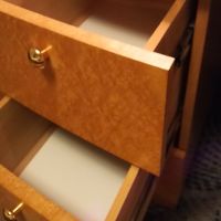 不整形の引き出しがお洒落です