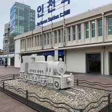 なんだか可愛らしい仁川駅前