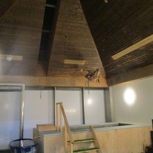 源泉かけ流し温泉。　もともとは洋ランの温室?!