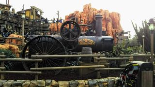 昼と夜 両方楽しみたい「ビッグサンダー・マウンテン」