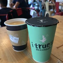 アイスティーが人気ですが、コーヒーや